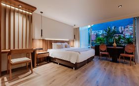 Hotel Sky Medellin